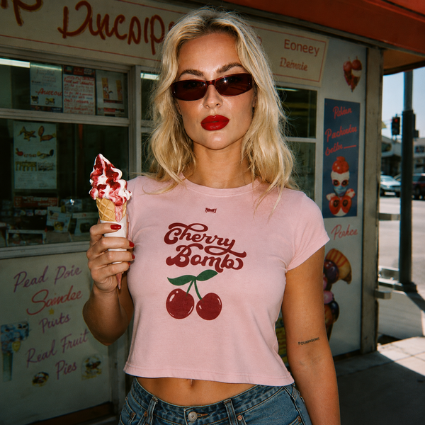 CHERRY BOMB - Crop Top
