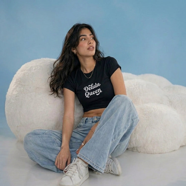 Delulu queen Baby Tee