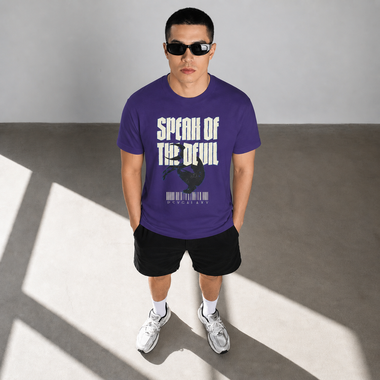 Speaks Devil - Regular Fit T-shirt